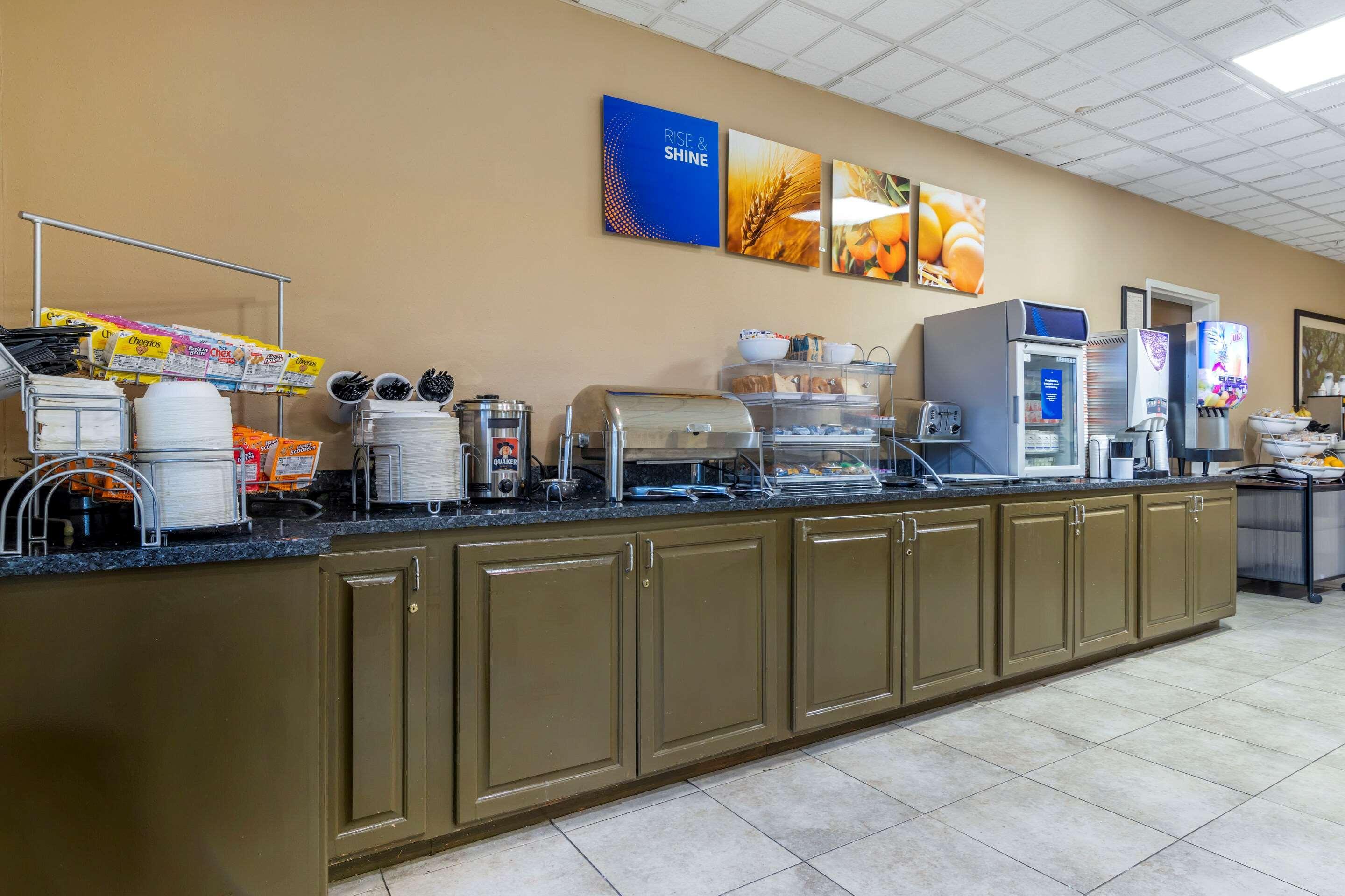 Comfort Suites Savannah North Port Wentworth Extérieur photo